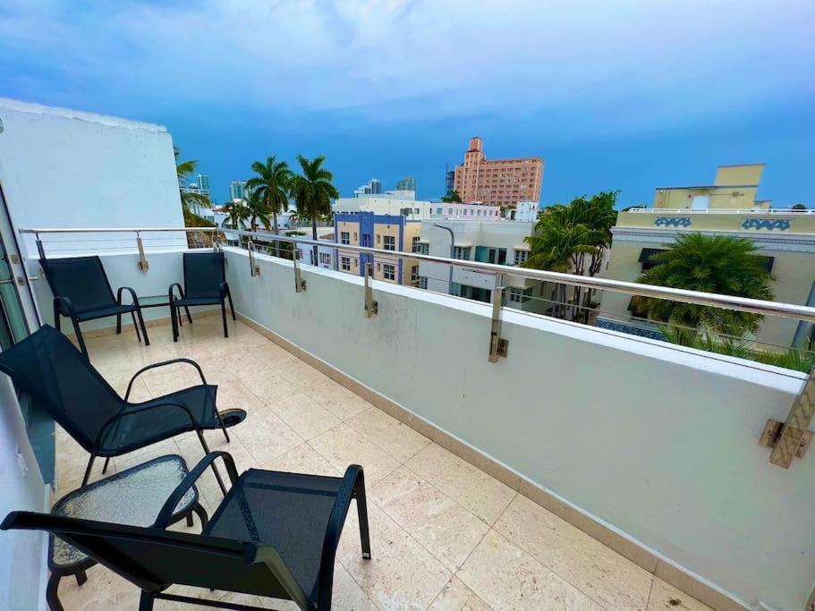 Superior 3 Bedroom 2 Bathroom Duplex With Terrace On The Beach Miami Beach Exterior photo